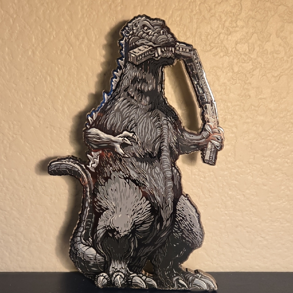 FiGPiN NEW * Godzilla XL Pin * X39 Kaiju Metal Enamel Pin 6.25 Inches‎